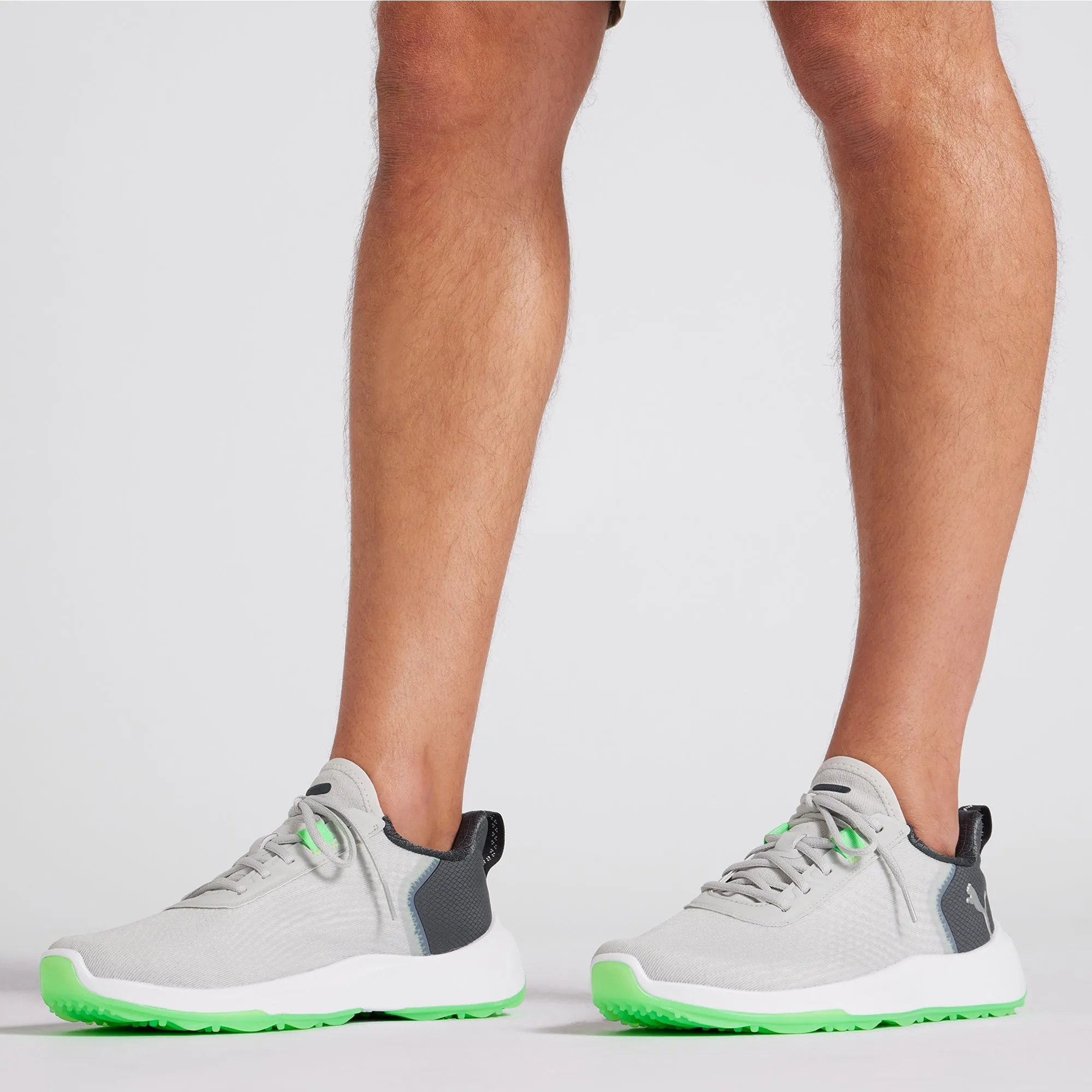 FUSION CRUSH SPORT Wide Spikeless Golf Shoes