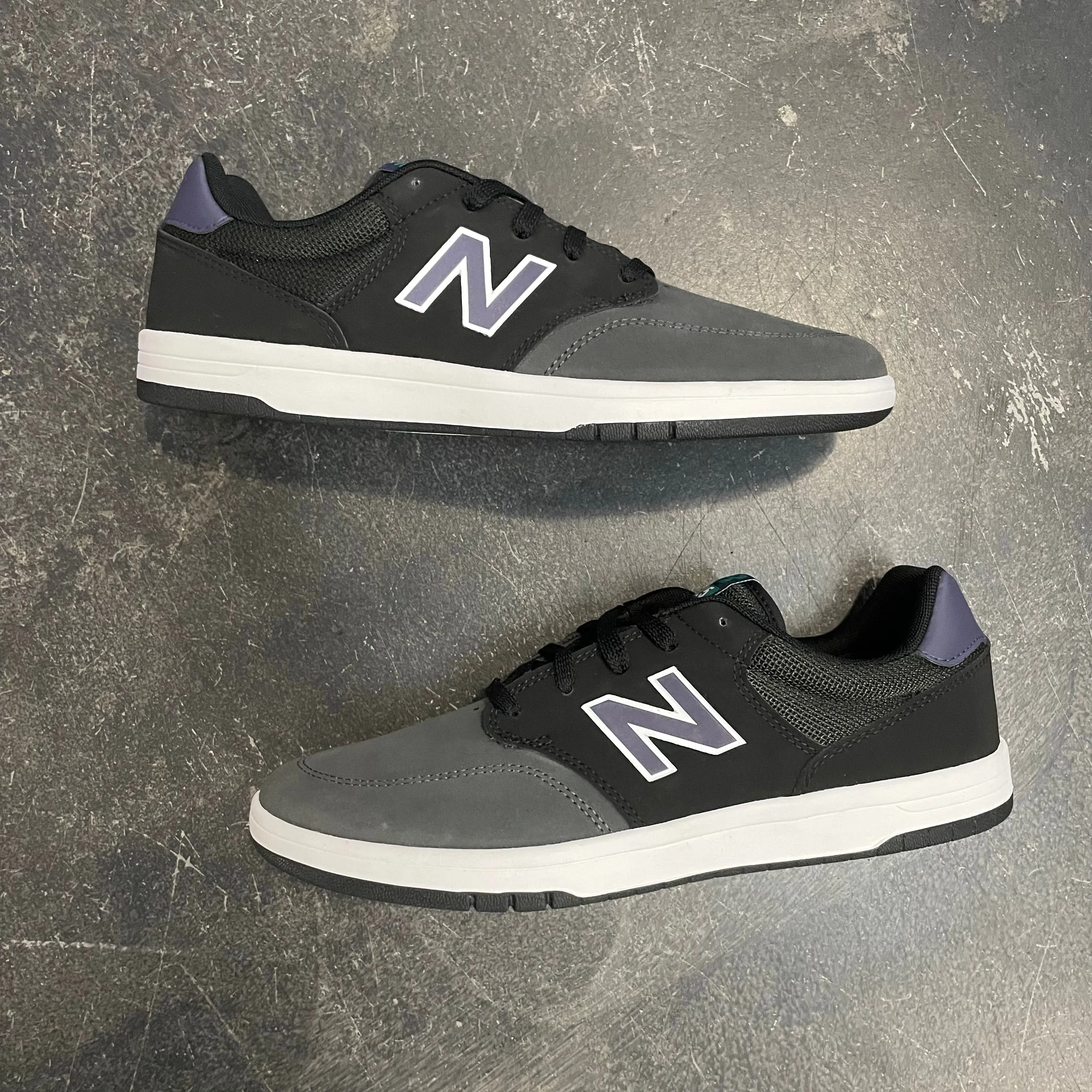 New Balance Numeric 425 Black/Black SALE