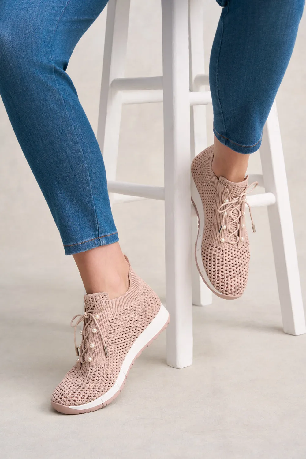 Perla Knit Sneaker